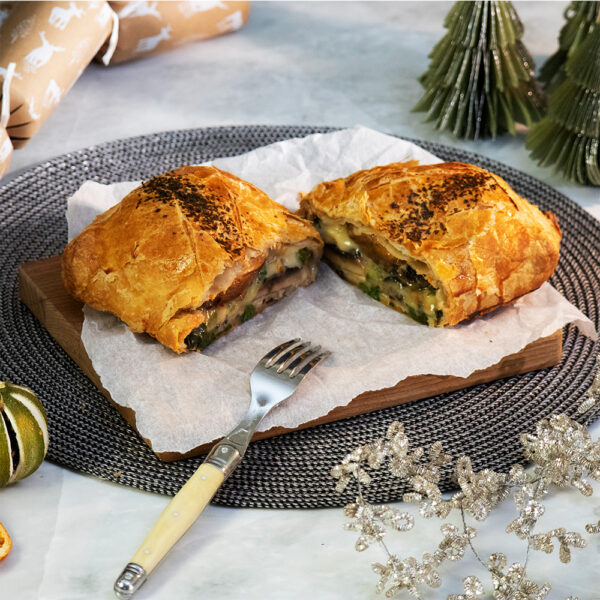 (V) Melty Mushroom Wellington with Creamy Spinach & Stilton sauce 600g
